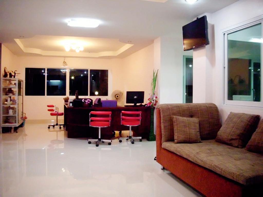 Euro Boutique Hotel Chumpon Extérieur photo
